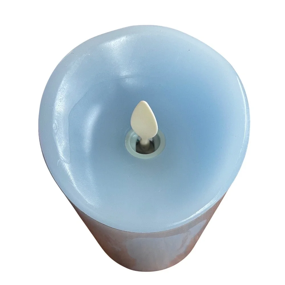 Luminara Blue Flameless Pillar Candle Real Flame Effect Timer LU5401 3x5